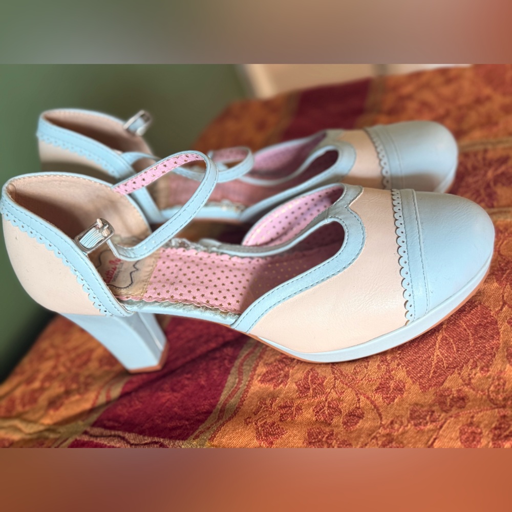 Stylish Cream and Blue Women's Shoes